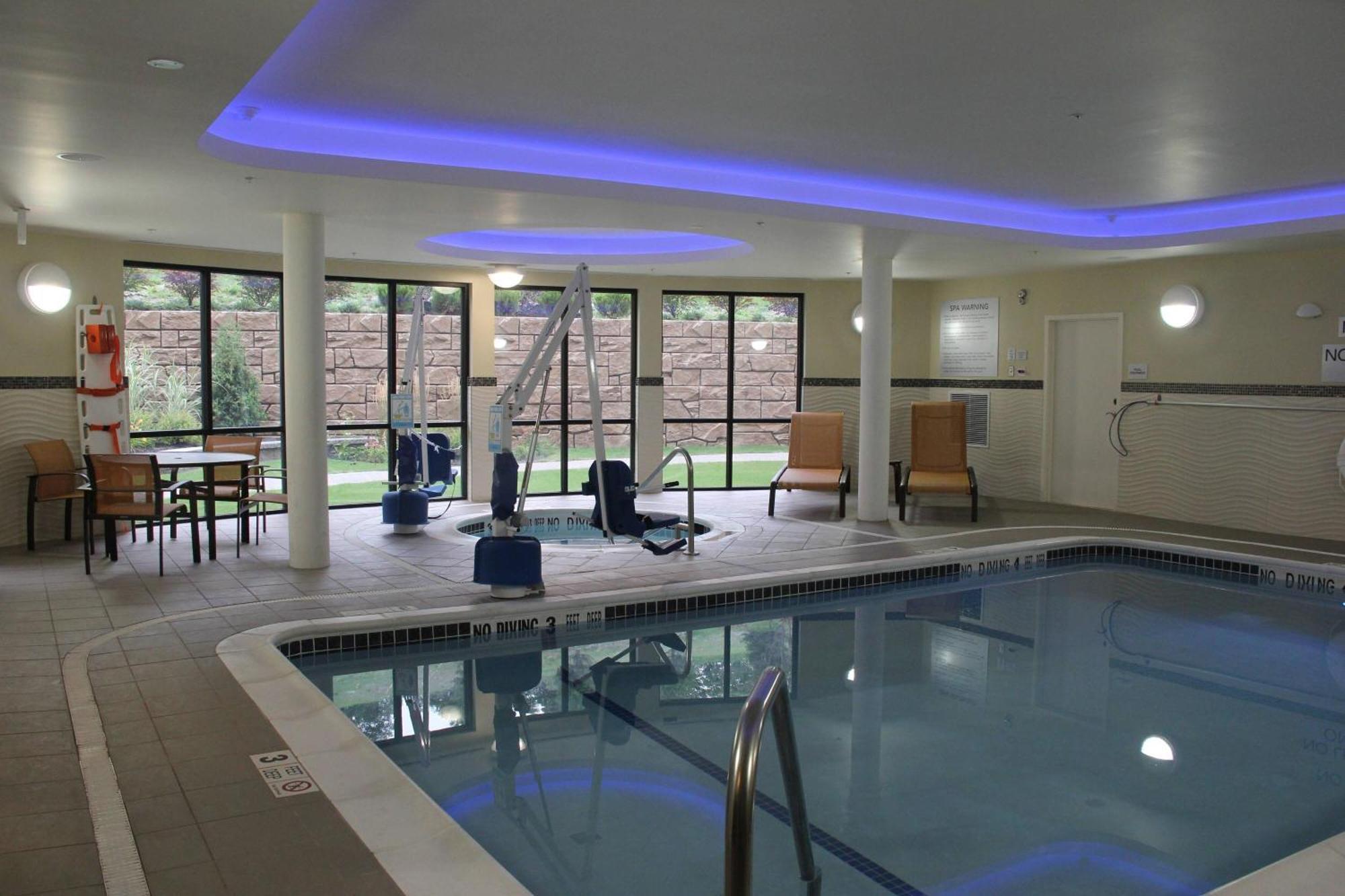 Courtyard By Marriott Oneonta Hotel Buitenkant foto